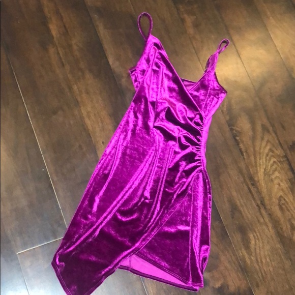 Forever 21 Dresses & Skirts - Purple velvet Forever 21 New mini dress